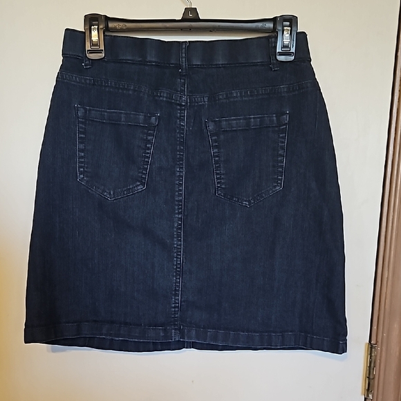 Croft & Barrow Blue Denim Skort size 6 - Picture 3 of 9